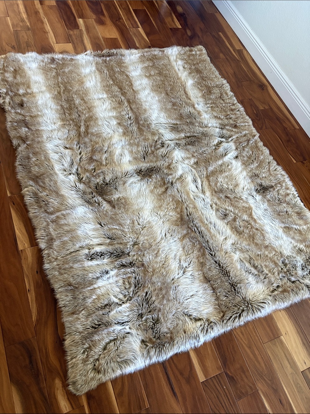 RH Restoration Hardware Luxe Faux Fur Throw Blanket 60x80 Oversized - Picture 2 of 7